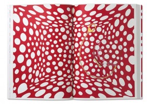 louis-vuitton-yayoi-kusama-book-2