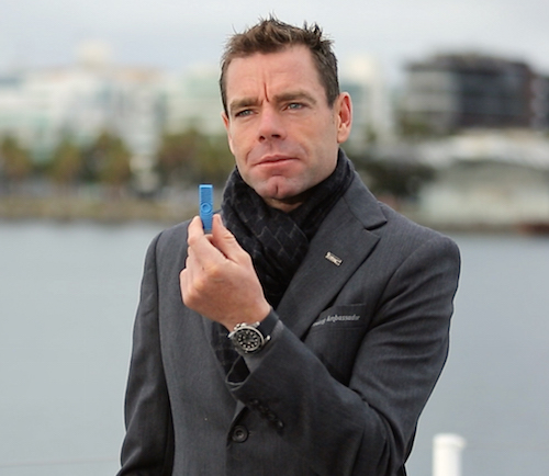 Cadel Evans with Rider Reminder
